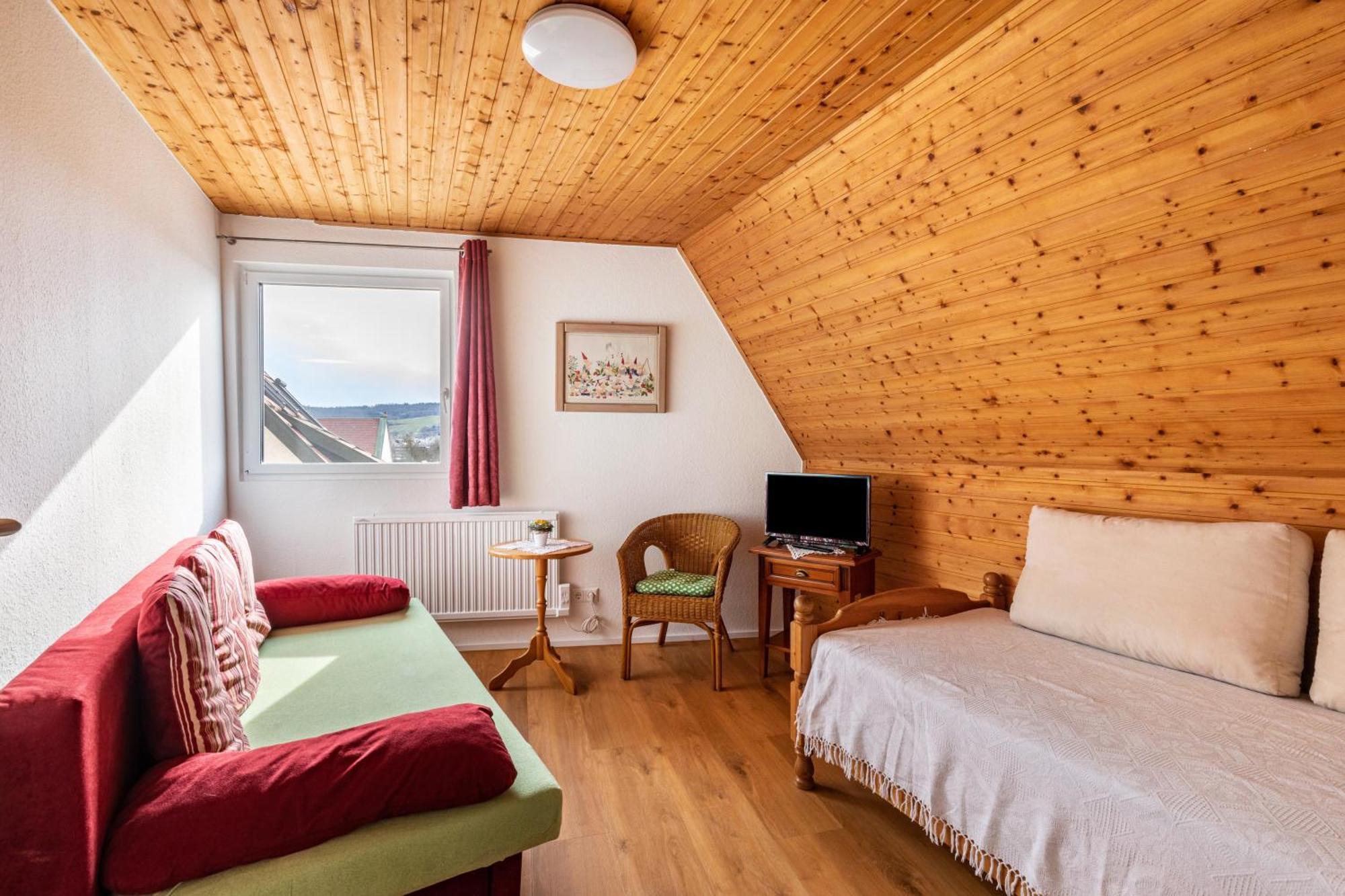 Apartmenthaus Ferienwohnungen Sila Weinstadt Zewnętrze zdjęcie