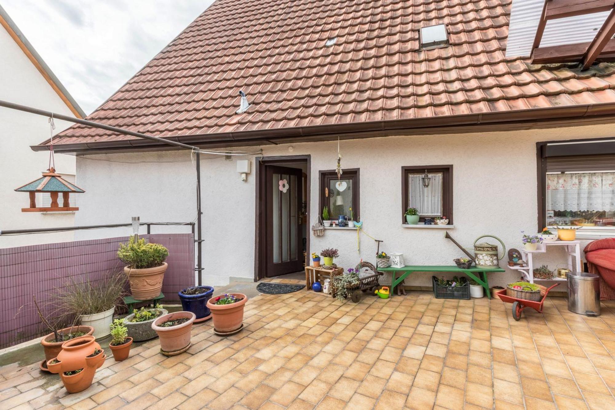 Apartmenthaus Ferienwohnungen Sila Weinstadt Zewnętrze zdjęcie
