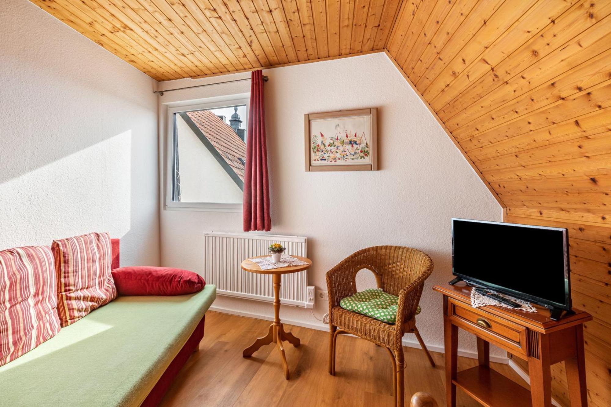 Apartmenthaus Ferienwohnungen Sila Weinstadt Zewnętrze zdjęcie