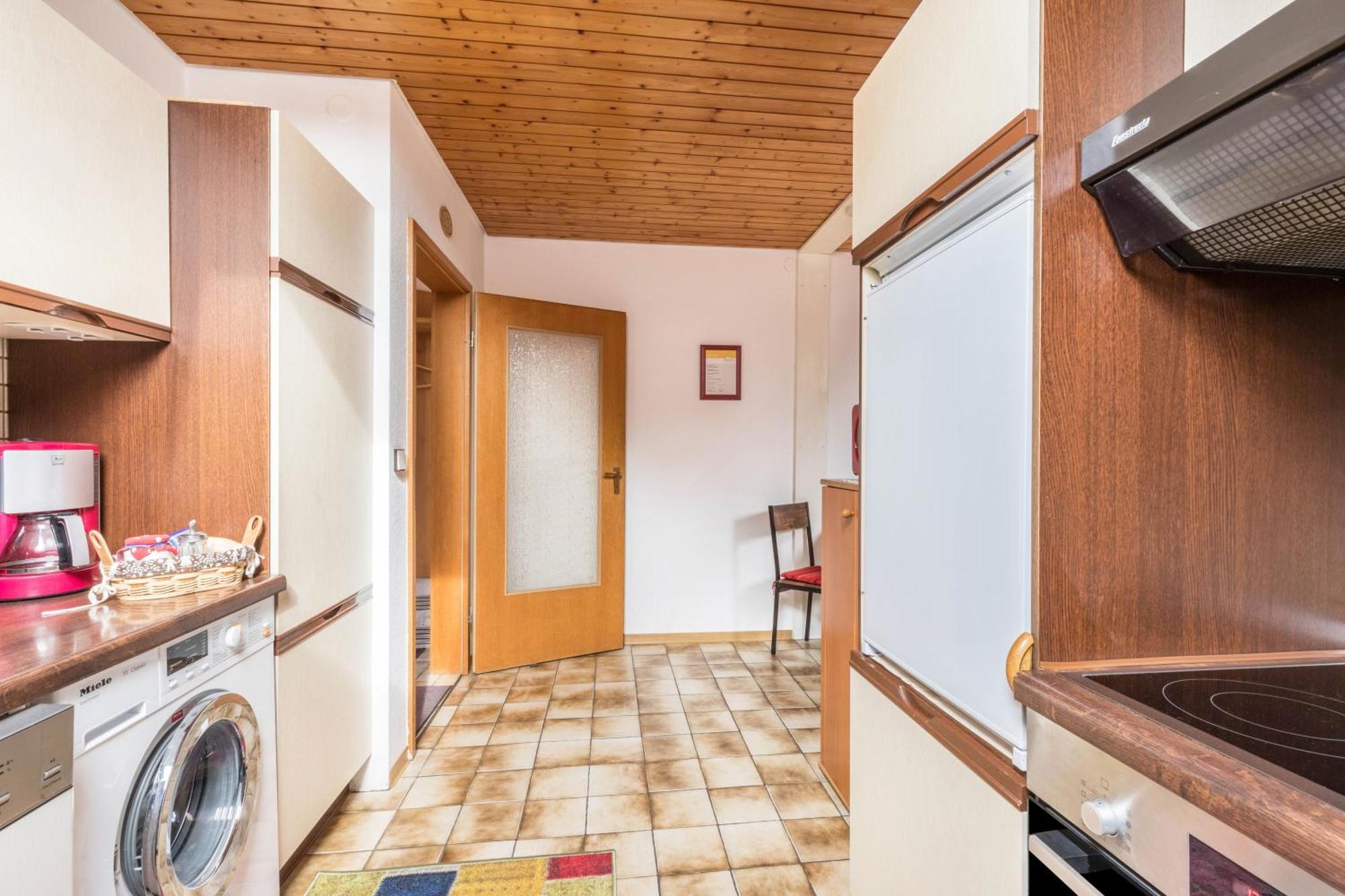 Apartmenthaus Ferienwohnungen Sila Weinstadt Zewnętrze zdjęcie